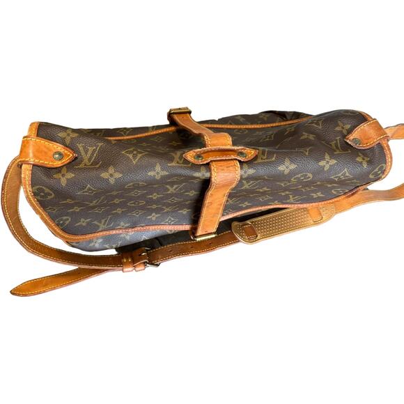 💎✨BEAUTIFUL✨💎Authentic Louis Vuitton Saumur 35 Shoulder Bag - Picture 4 of 8